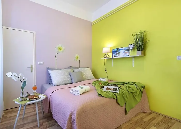 With A Parking Space - 21895 Daire Pula