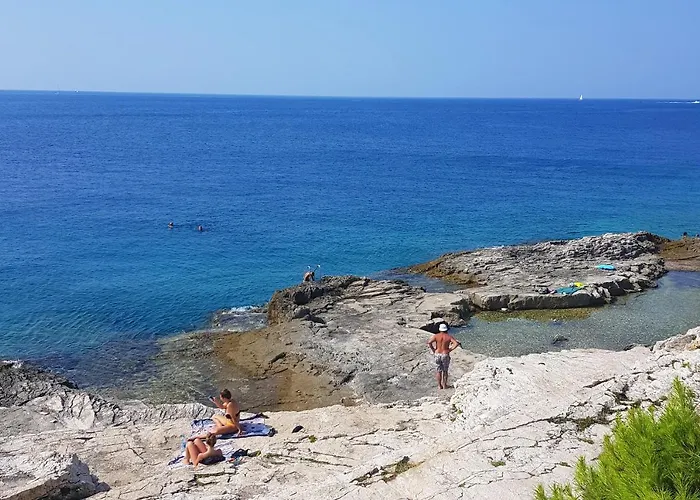 Daire With A Parking Space - 21895 Pula